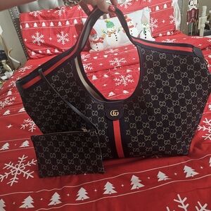 Elegant Inspir3d DENIM AND RED CANVAS TOTE With Inside POUCH NEVER WORN